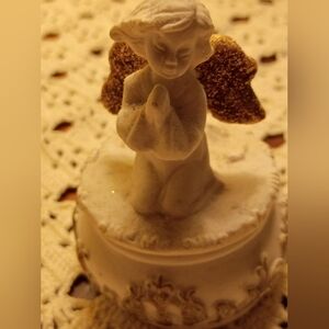 Vintage Praying Angel Trinket Box, Glittery Wings, 3.5"X2.5"